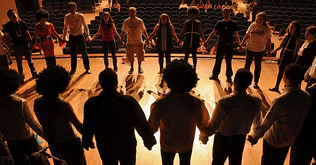 Yaratıcı Drama Eğitiminin Yetişkinlere Yararları